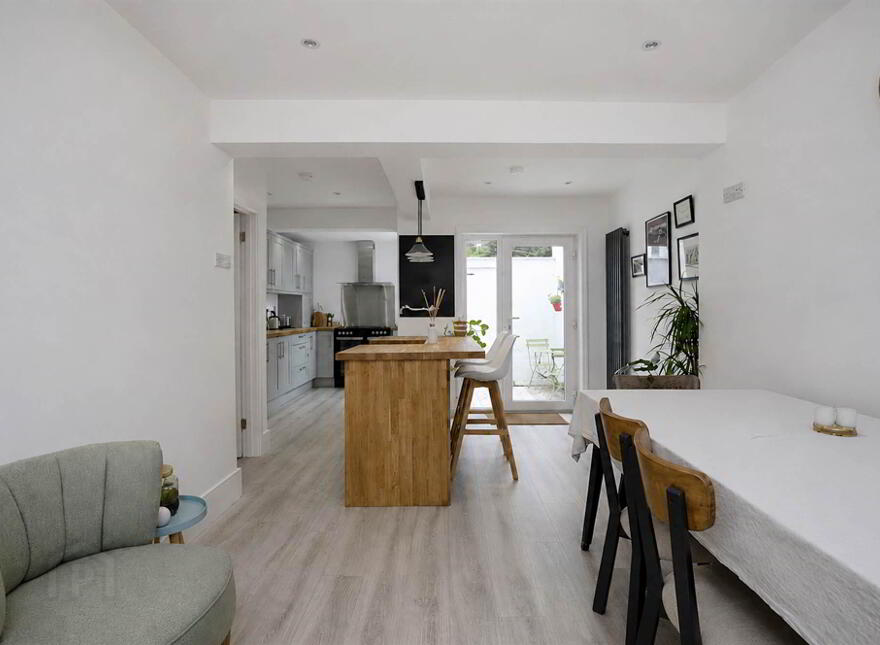 41 Belmont Church Road, Ballyhackamore, Belfast, BT4 3FF