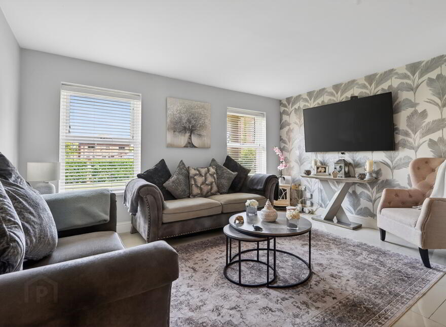 4B The Demesne, Carryduff, BT8 8GW
