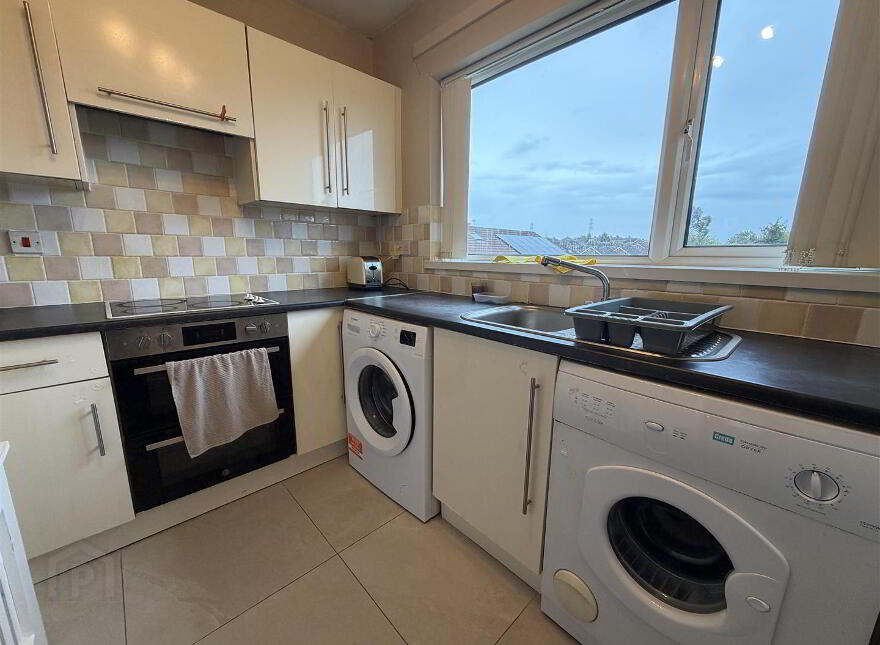 39B Carnbrae Park, Castlereagh, Belfast, BT8 6TP