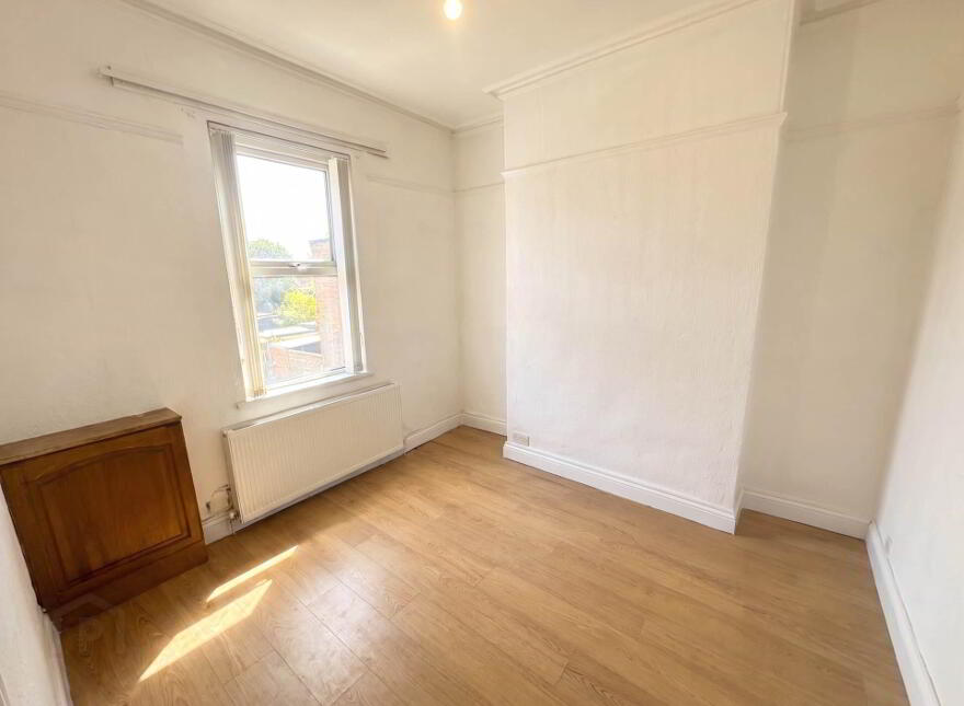 16 Nansen Street, Falls Road, Belfast, BT12 6AT