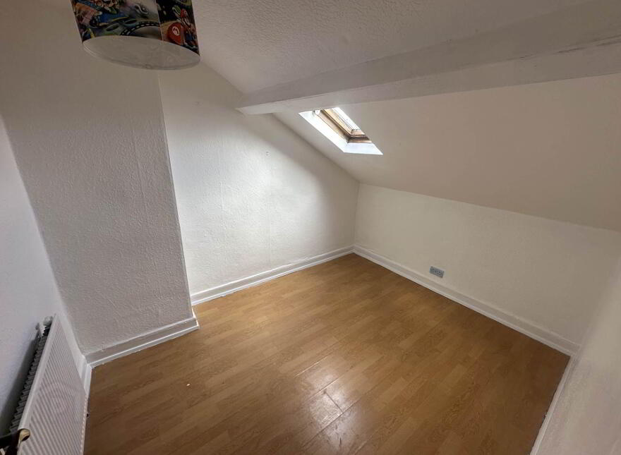 16 Nansen Street, Falls Road, Belfast, BT12 6AT