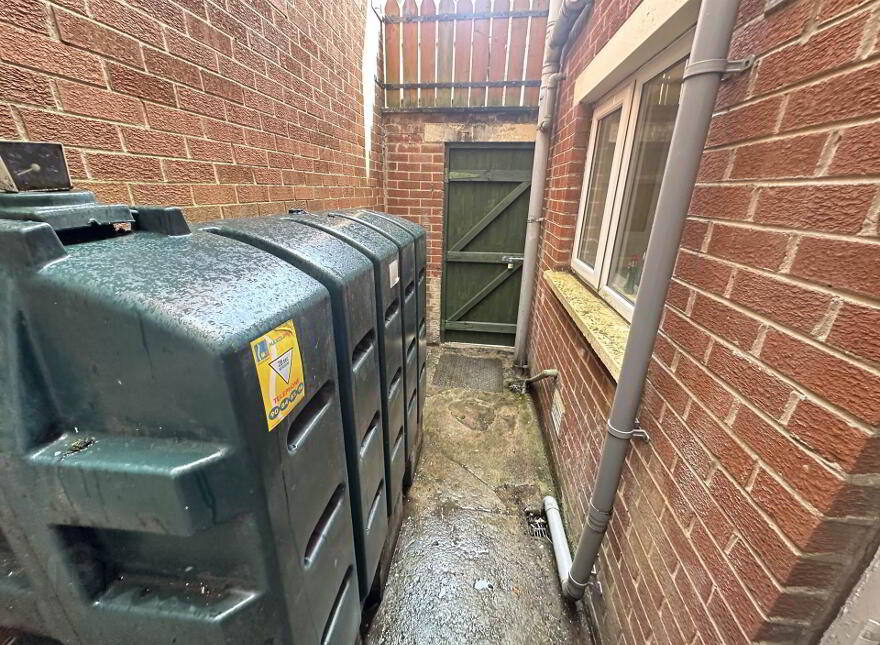 16 Nansen Street, Falls Road, Belfast, BT12 6AT