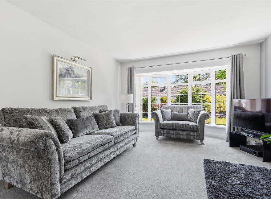 11 Rockmount Close, Saintfield, BT24 7AW