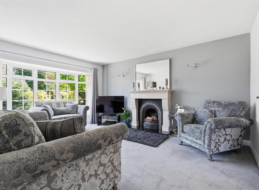 11 Rockmount Close, Saintfield, BT24 7AW