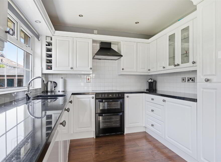 11 Rockmount Close, Saintfield, BT24 7AW