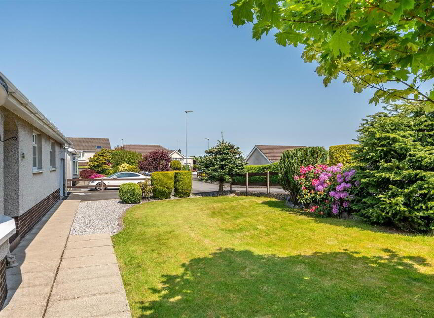 11 Rockmount Close, Saintfield, BT24 7AW