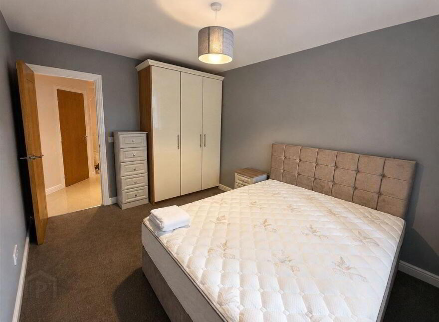 143 Bracken Hill, Blackglen Road, Dublin, D18HY64