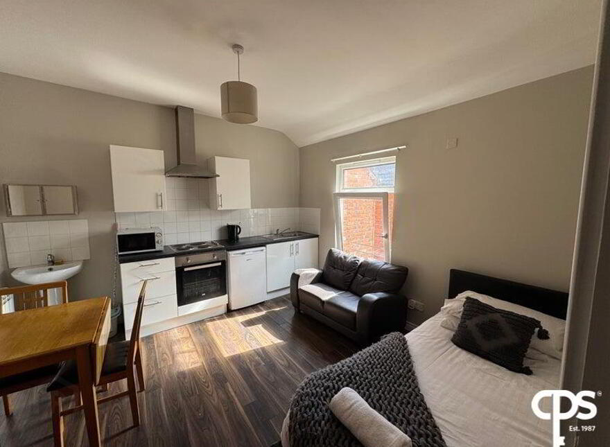 2 Wellesley Avenue, Belfast, BT9 6DG