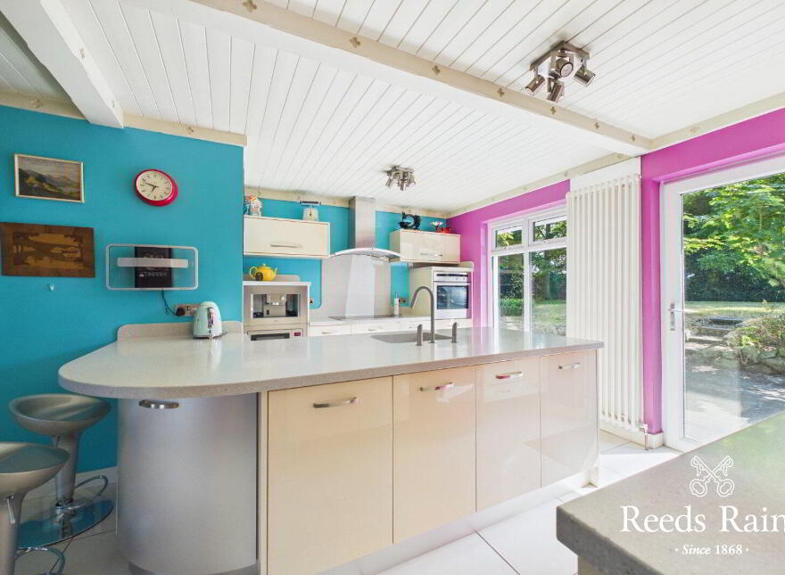 32 Crumlin Road, Ballinderry Upper, Lisburn, BT28 2JX