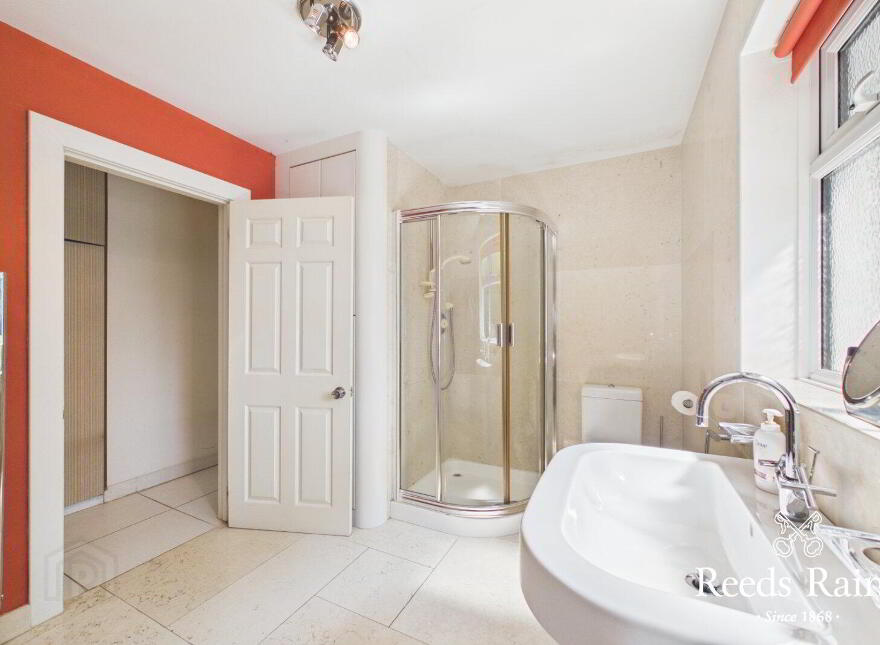 32 Crumlin Road, Ballinderry Upper, Lisburn, BT28 2JX
