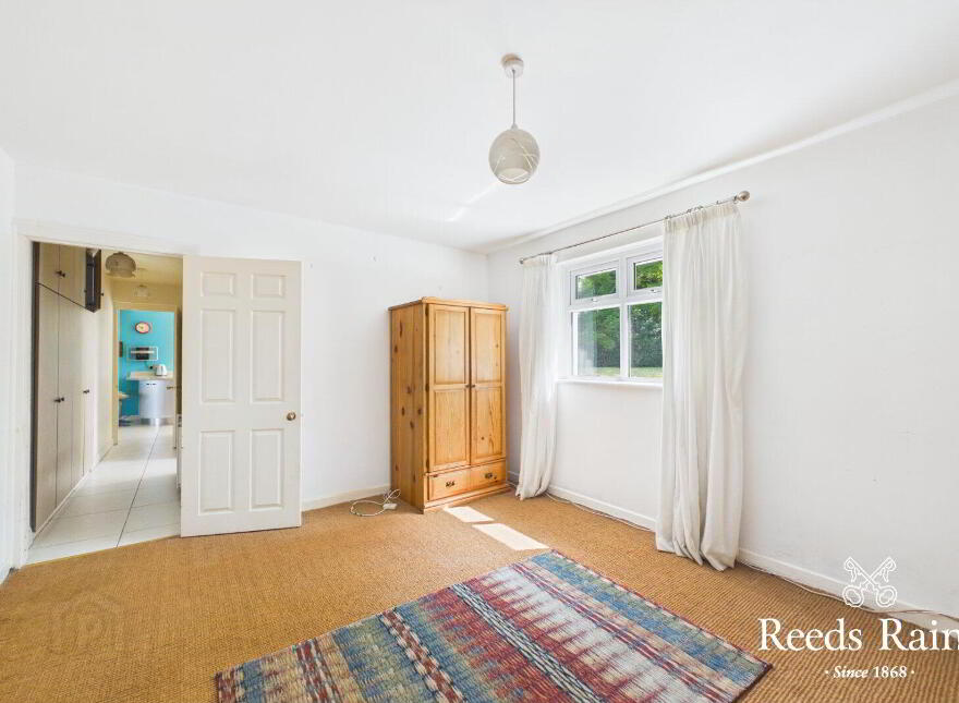 32 Crumlin Road, Ballinderry Upper, Lisburn, BT28 2JX