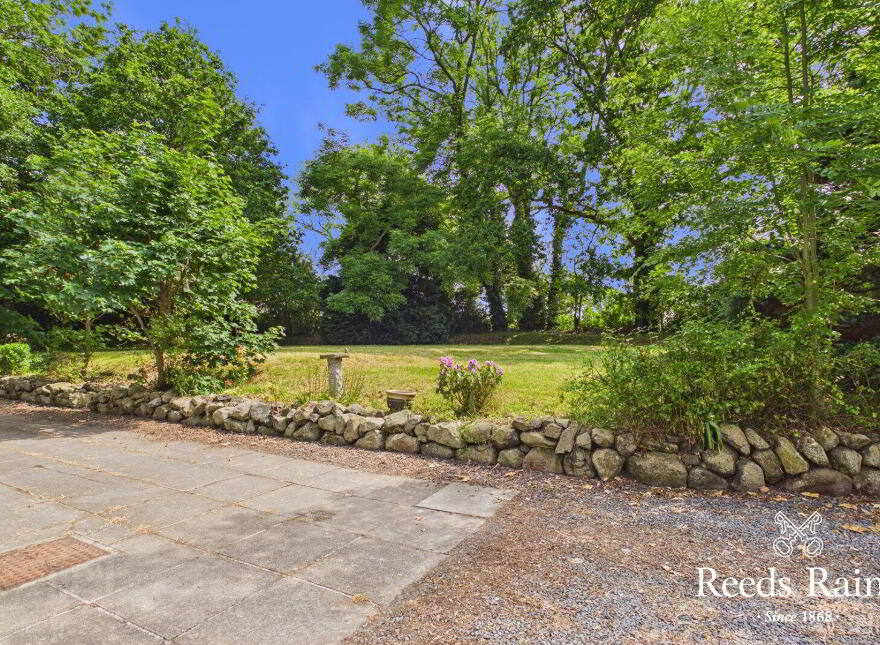 32 Crumlin Road, Ballinderry Upper, Lisburn, BT28 2JX