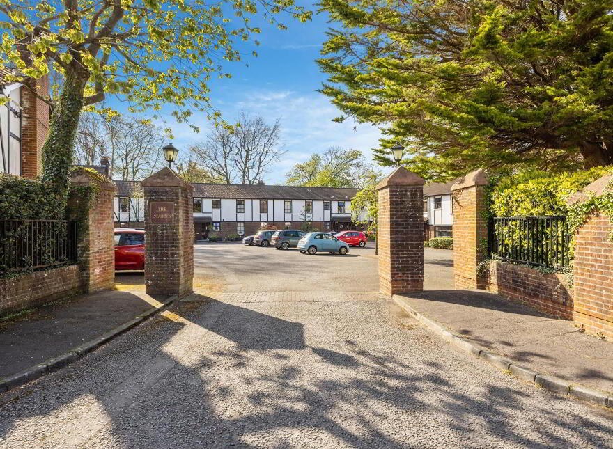 14 The Stables, Cairnburn Gardens, Belfast, BT4 2HY