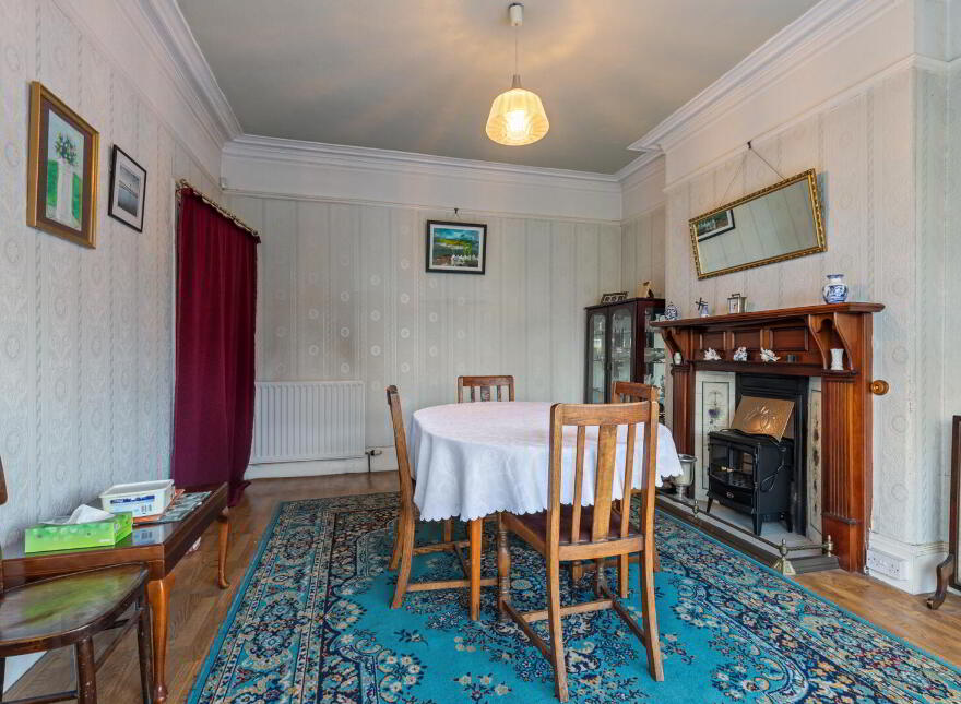 5 Dundela Gardens, Belfast, BT4 3DH