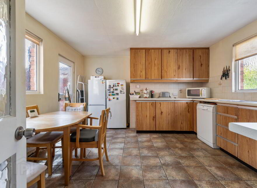 5 Dundela Gardens, Belfast, BT4 3DH