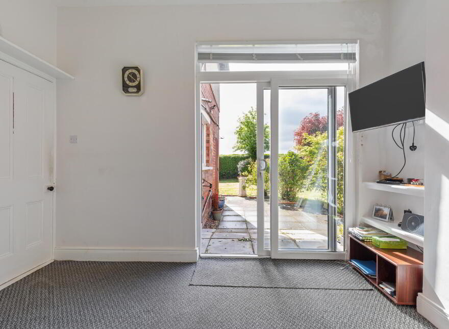 5 Dundela Gardens, Belfast, BT4 3DH