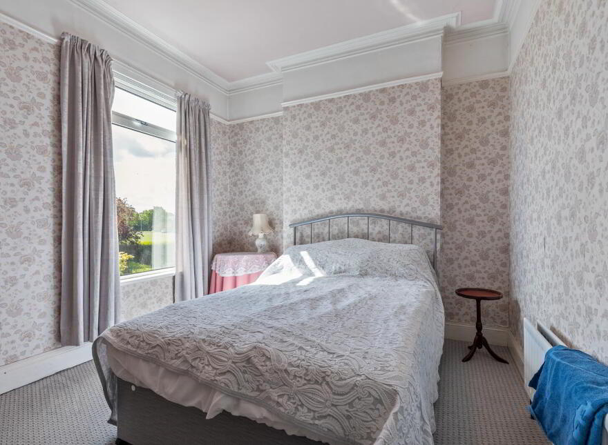 5 Dundela Gardens, Belfast, BT4 3DH