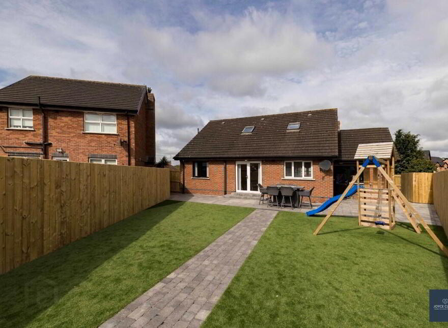 155 Carnreagh, Craigavon, BT64 3AL