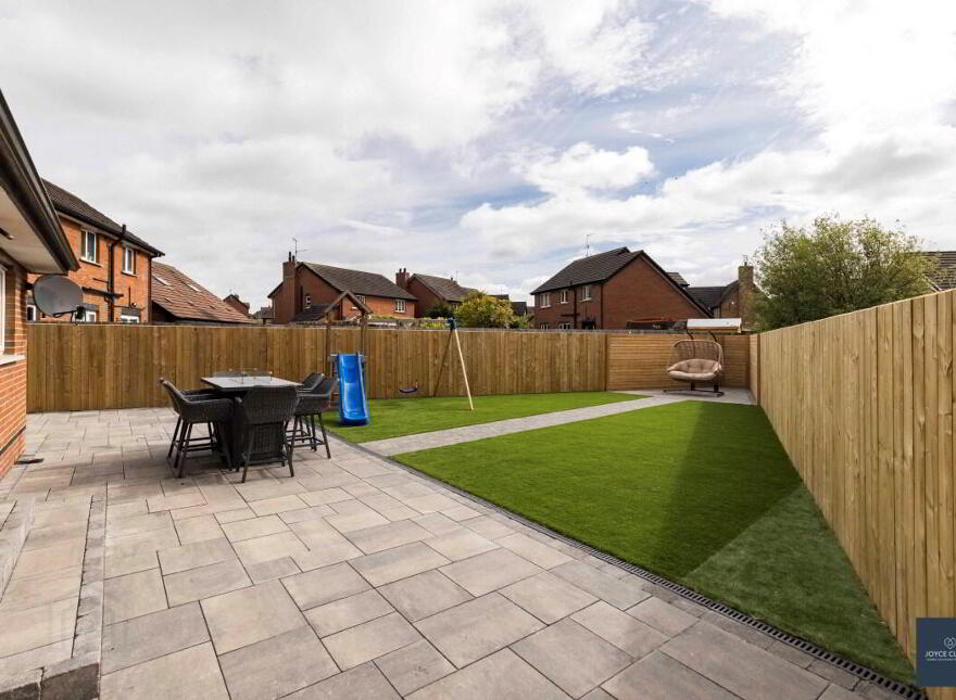 155 Carnreagh, Craigavon, BT64 3AL