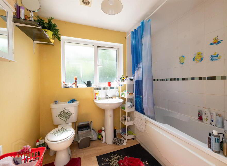 69 Meadowlands, Downpatrick, BT30 6EN