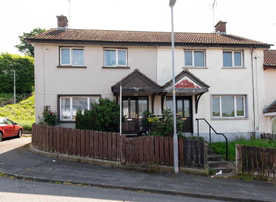 69 Meadowlands, Downpatrick, BT30 6EN