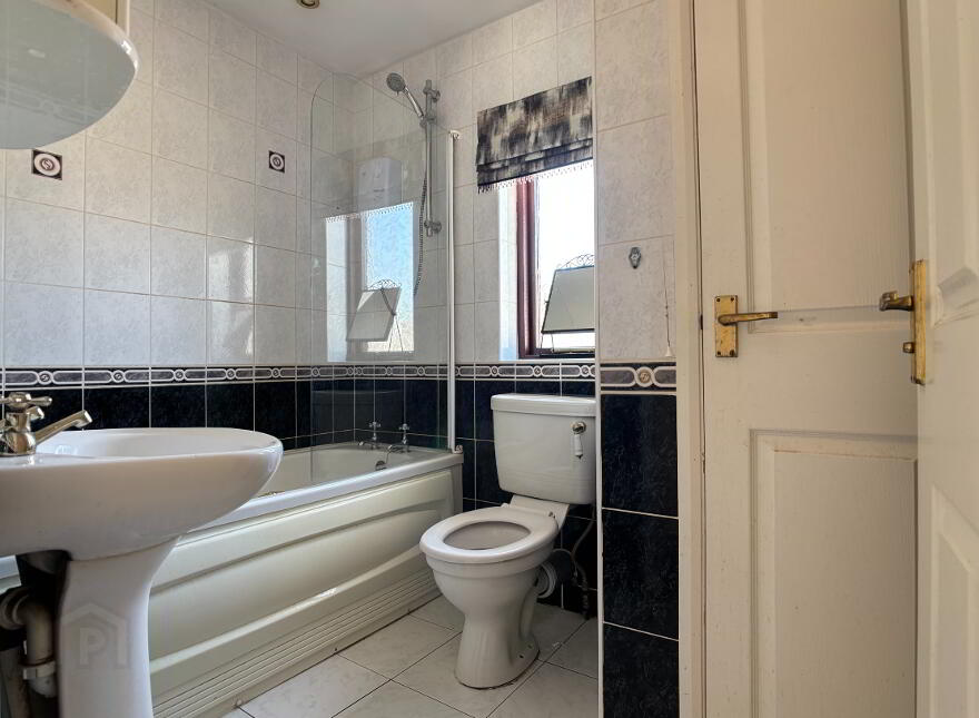 37 Irwin Place, Donaghcloney, BT66 7LN