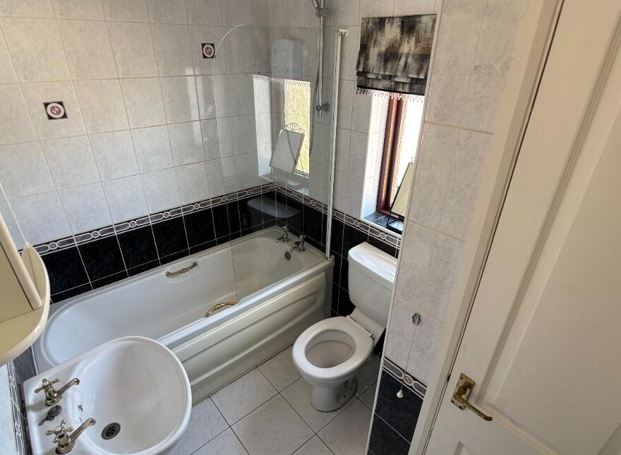 37 Irwin Place, Donaghcloney, BT66 7LN