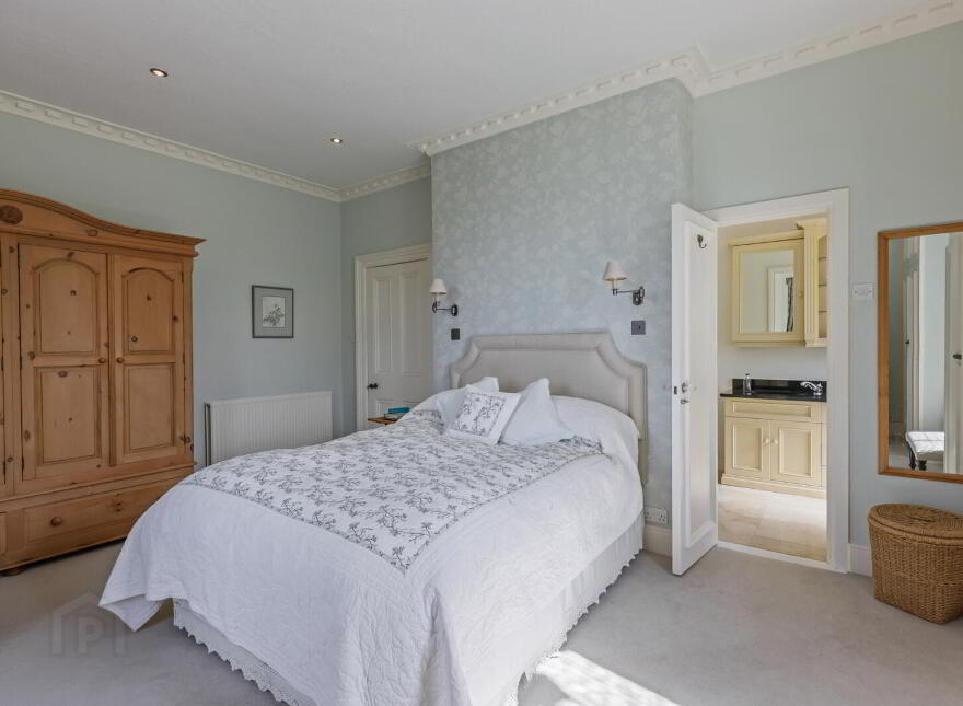 Slinden House, 21 Station Road, Holywood, BT18 0BP