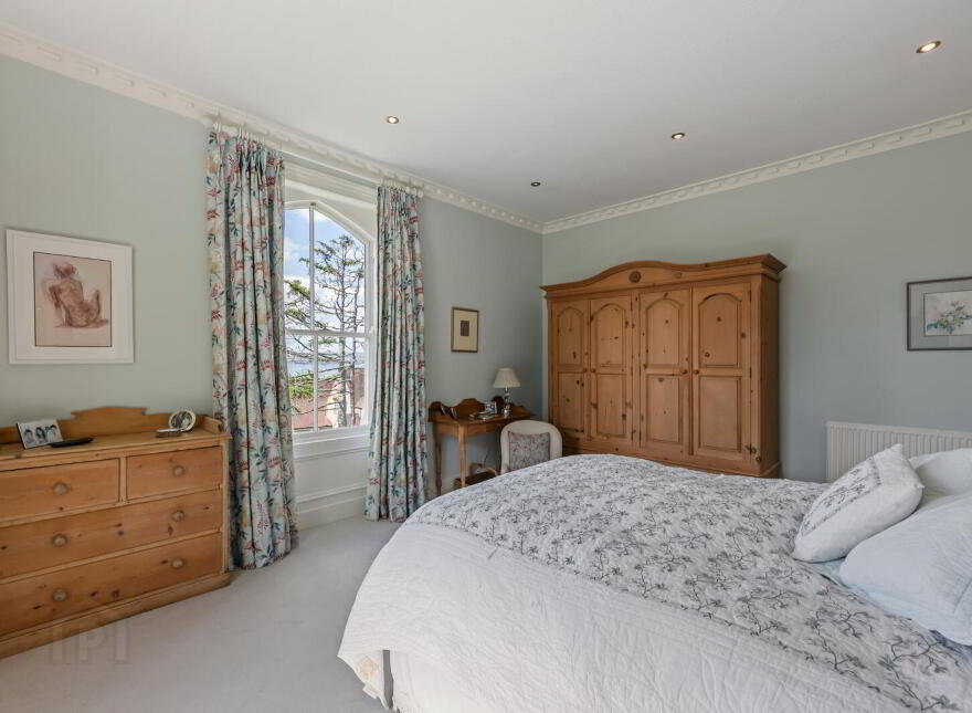 Slinden House, 21 Station Road, Holywood, BT18 0BP