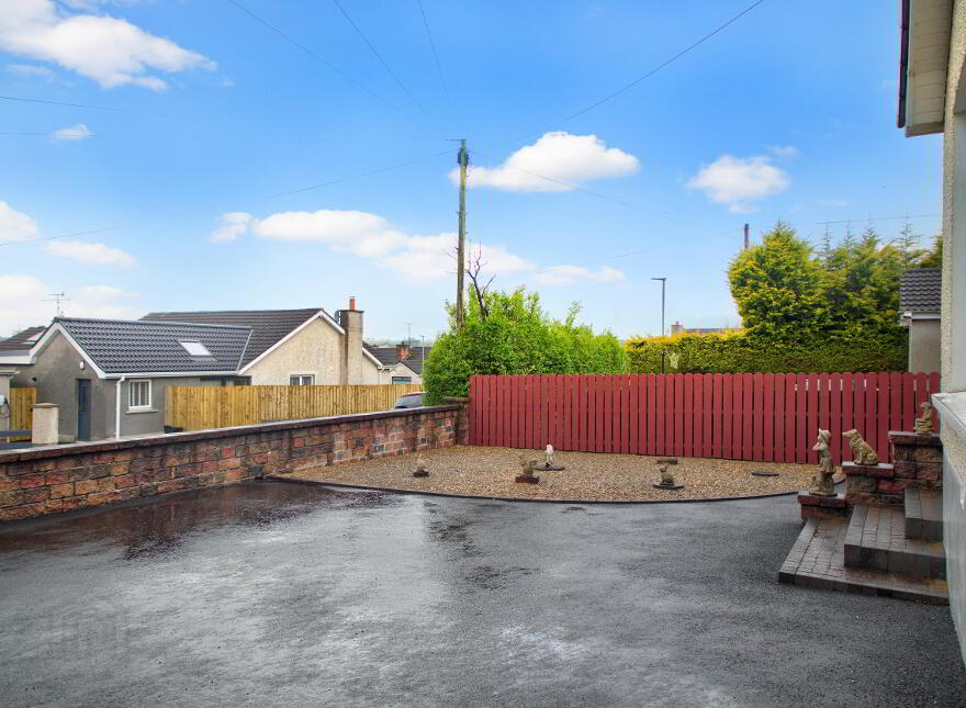 25 Sandmount Park, Ballymena, BT42 1DS