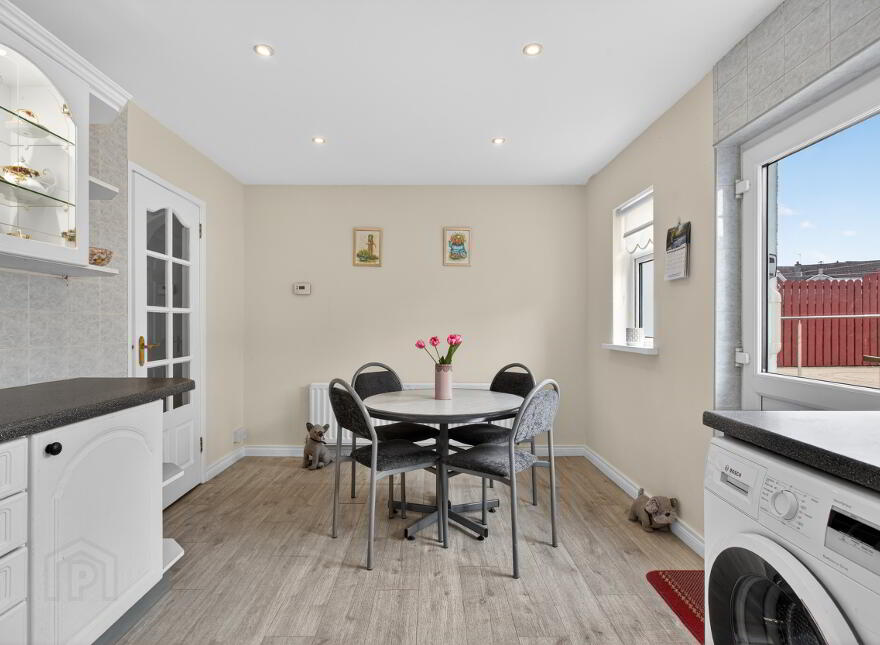 25 Sandmount Park, Ballymena, BT42 1DS