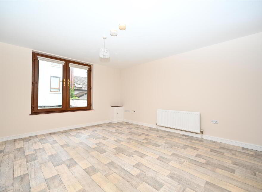 Apt 16, Park View, Dunmurry, Belfast, BT17 9RD