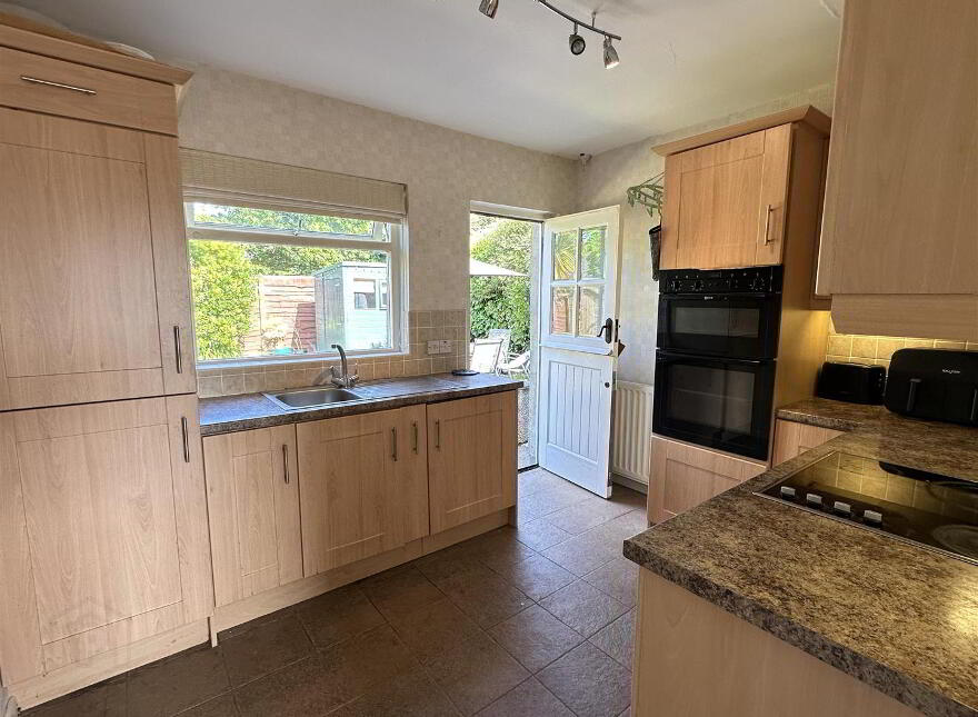 6 Kinghill Avenue, Newcastle, BT33 0DE