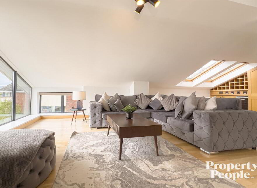 Apartment 17 Pottinger's Quay 25 Short Strand, Belfast, BT5 4AS