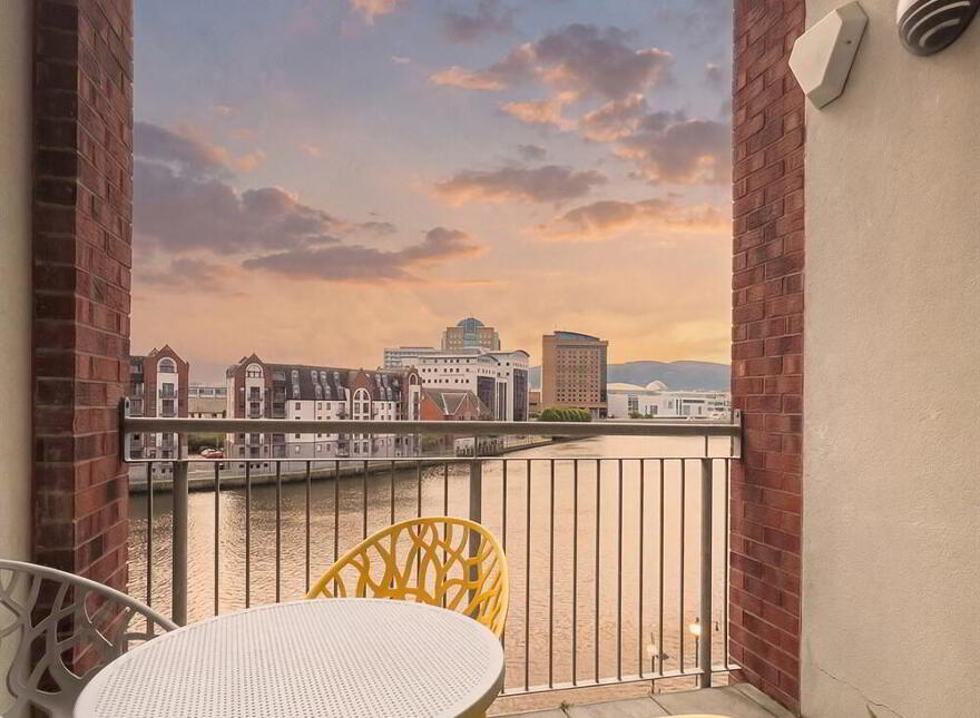 Apartment 17 Pottinger's Quay 25 Short Strand, Belfast, BT5 4AS