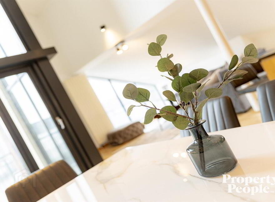 Apartment 17 Pottinger's Quay 25 Short Strand, Belfast, BT5 4AS
