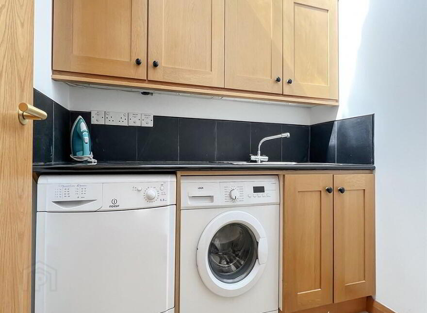 Apartment 17 Pottinger's Quay 25 Short Strand, Belfast, BT5 4AS