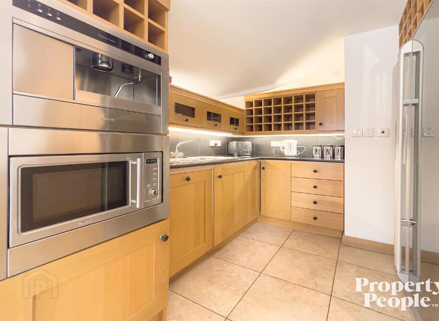 Apartment 17 Pottinger's Quay 25 Short Strand, Belfast, BT5 4AS