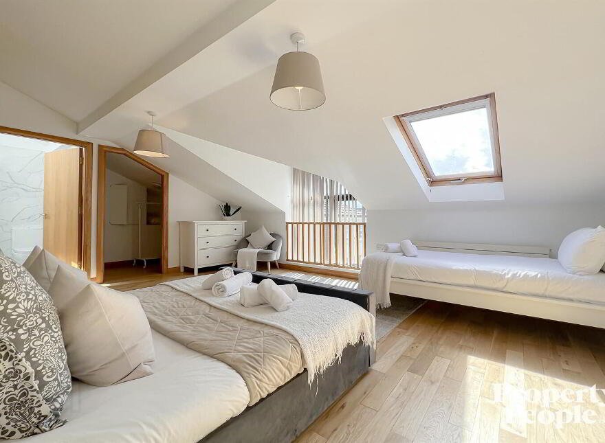 Apartment 17 Pottinger's Quay 25 Short Strand, Belfast, BT5 4AS