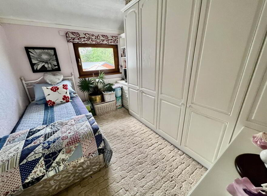 24 Earl Haig Park, Ardenlee Avenue, Belfast, BT6 8NR