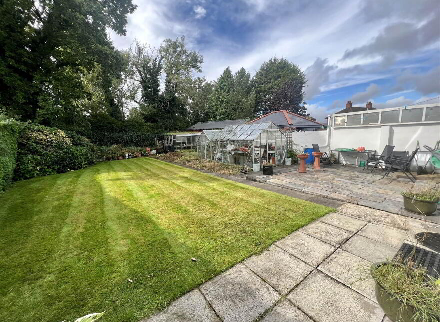 24 Earl Haig Park, Ardenlee Avenue, Belfast, BT6 8NR