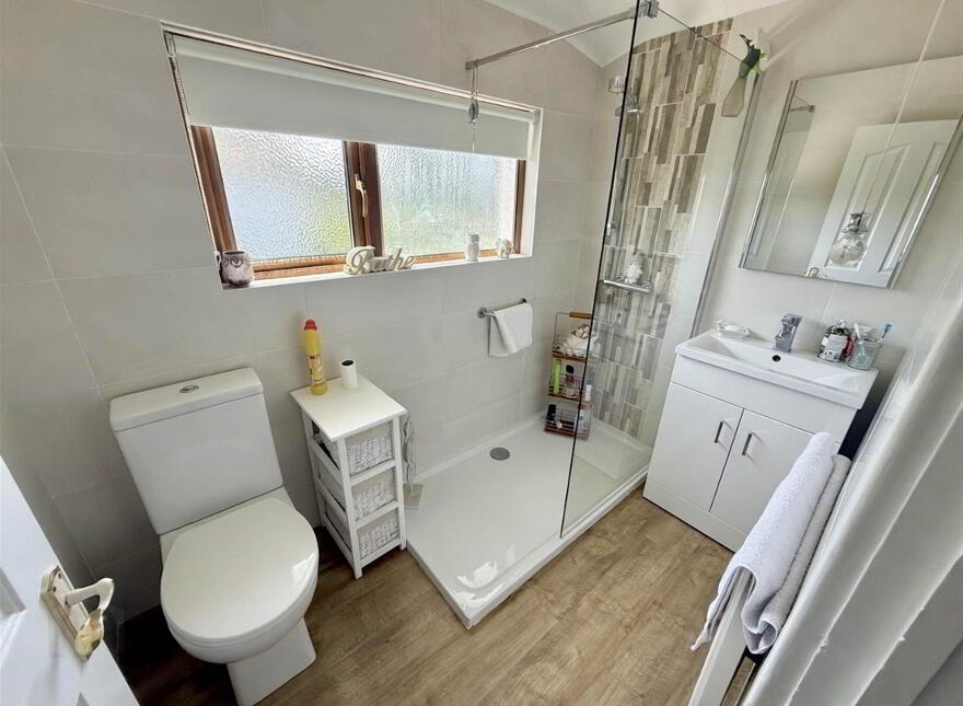 24 Earl Haig Park, Ardenlee Avenue, Belfast, BT6 8NR