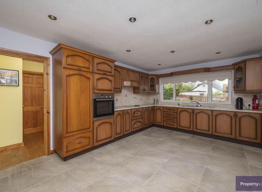 21 Cavanacaw Park, Armagh, BT60 2EA