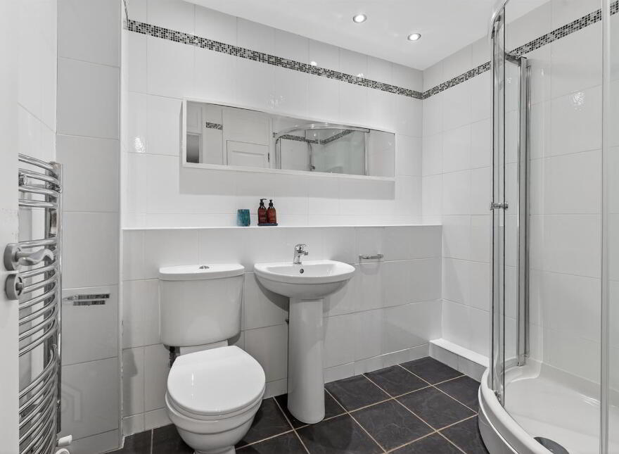 12 Kings Court, Belfast, BT10 0AF