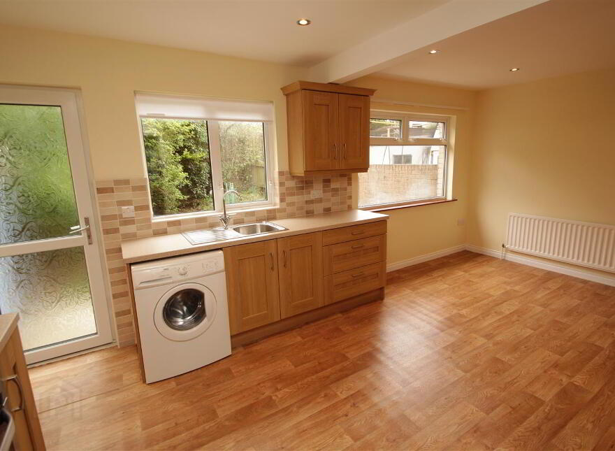 24 Knockview Drive, Tandragee, Craigavon, BT62 2BH