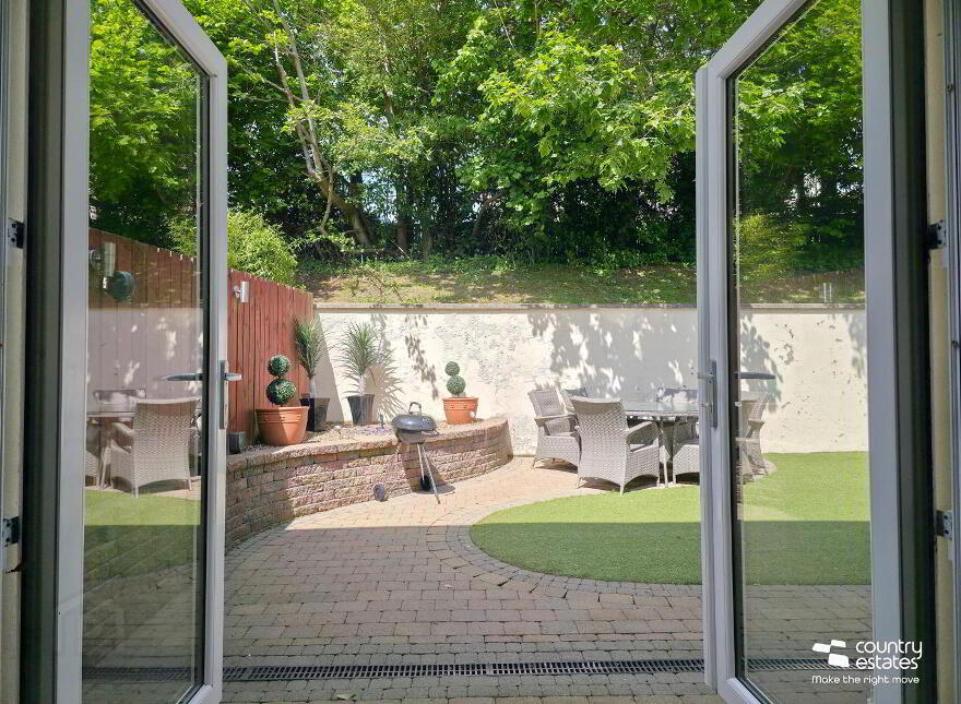 25 Rogan Manor, Newtownabbey, BT36 4BD