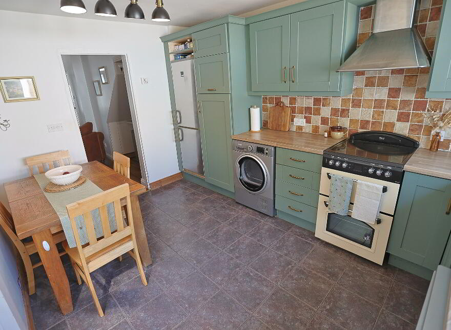 92 Avenue Road, Lurgan, Craigavon, BT66 7BH