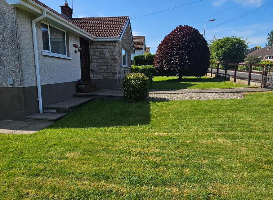 17 Rathmena Avenue, Ballyclare, BT39 9HX