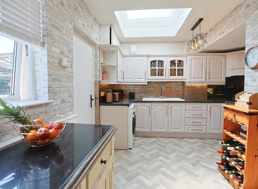 14 Gilford Road, Lurgan, Craigavon, BT66 7DZ