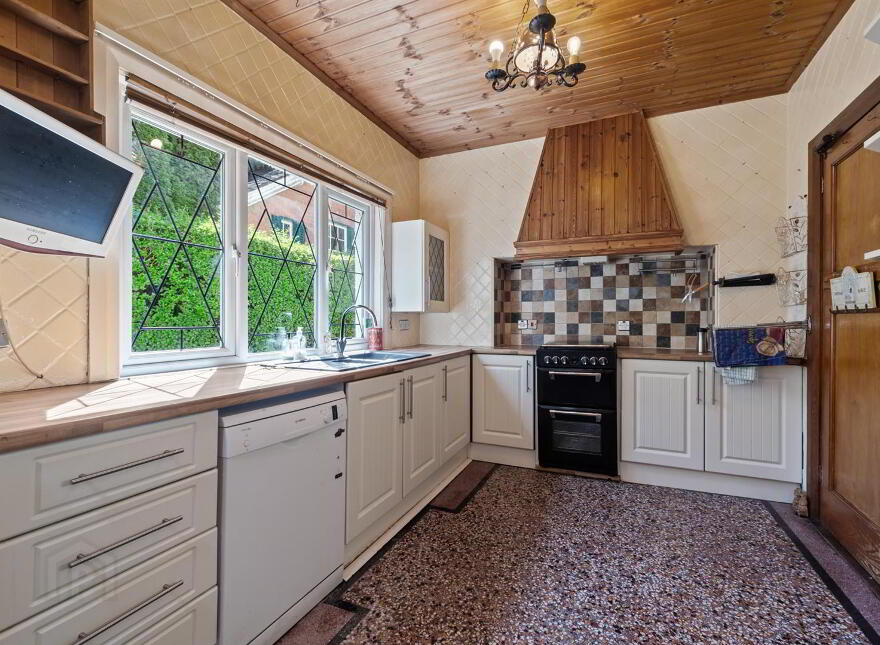 15 Innisfayle Road, Belfast, BT15 4ER